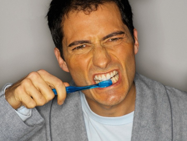 Mituri- ce sa crezi sau nu despre ingrijirea dentitiei